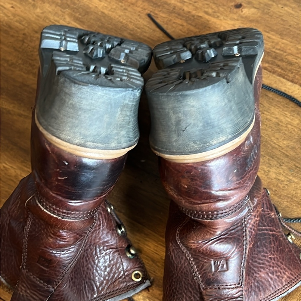 Carolina Women's Brown Lace Up Boots - Picture 16 of 16